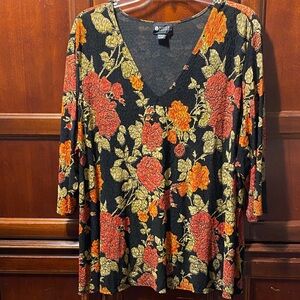 Maggie Barnes Black red and Orange Floral V-Neck pullover size 5X top